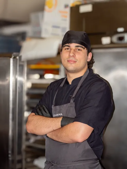 Jorge, del equipo de cocina de Dársena