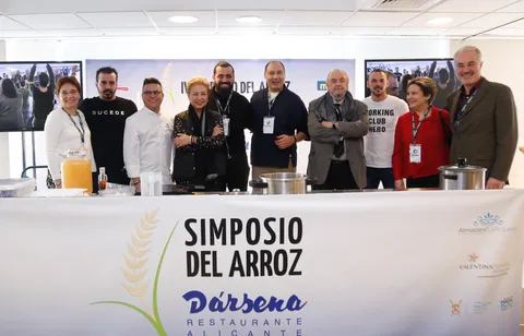 Los ponentes del Simposio del Arroz de Dársena, en el escenario