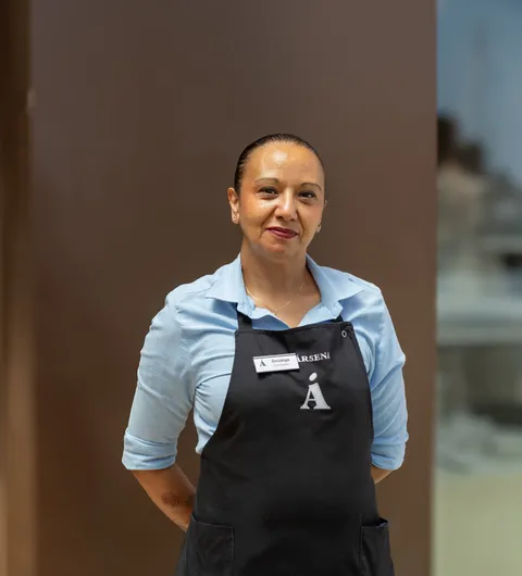 Soumya, del equipo de sala de Dársena